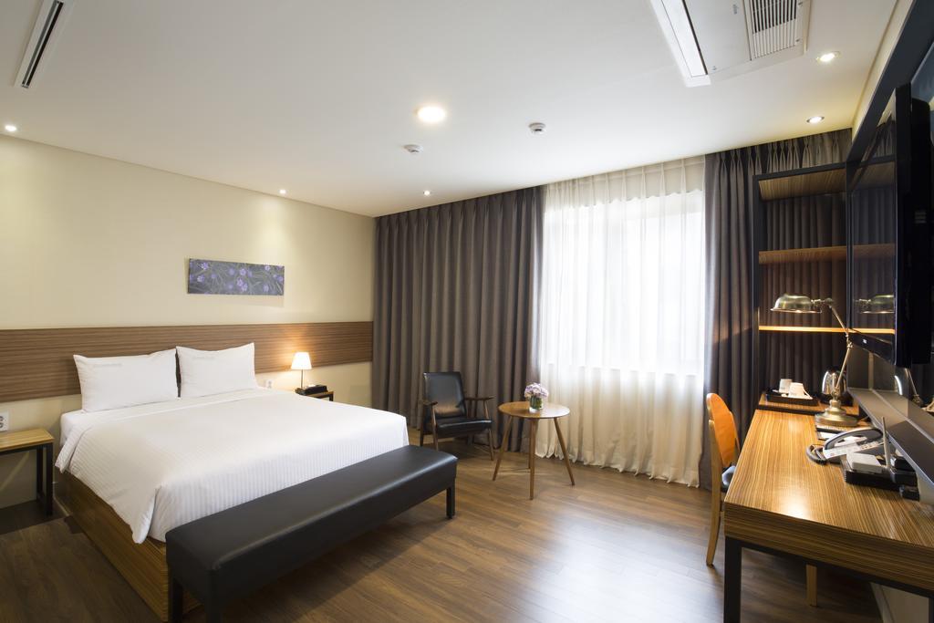 Cinema House Hotel In Пусан Экстерьер фото