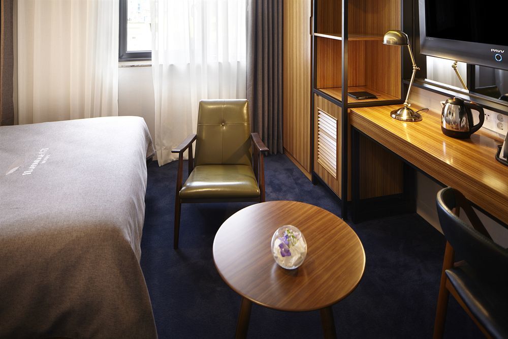 Cinema House Hotel In Пусан Экстерьер фото