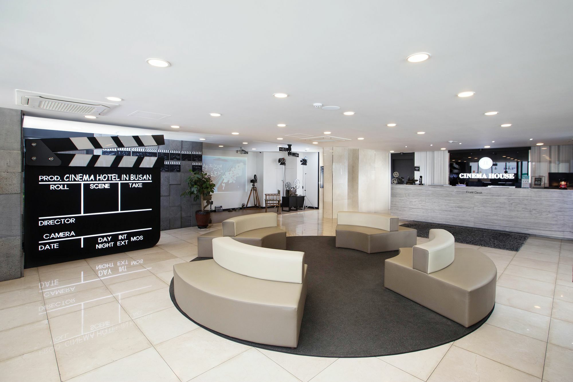 Cinema House Hotel In Пусан Экстерьер фото