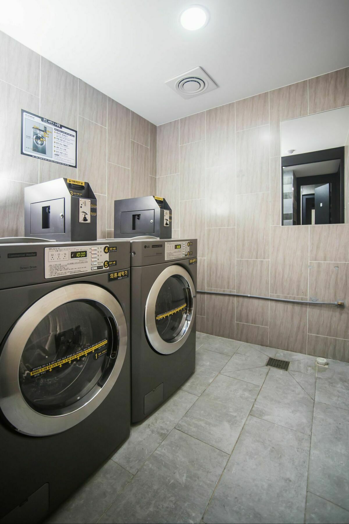Cinema House Hotel In Пусан Экстерьер фото