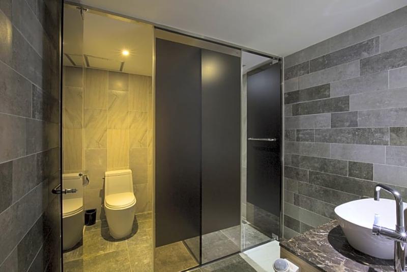 Cinema House Hotel In Пусан Экстерьер фото